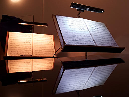 LED-Notenpultlampe Vergleich hell Pianoleuchte